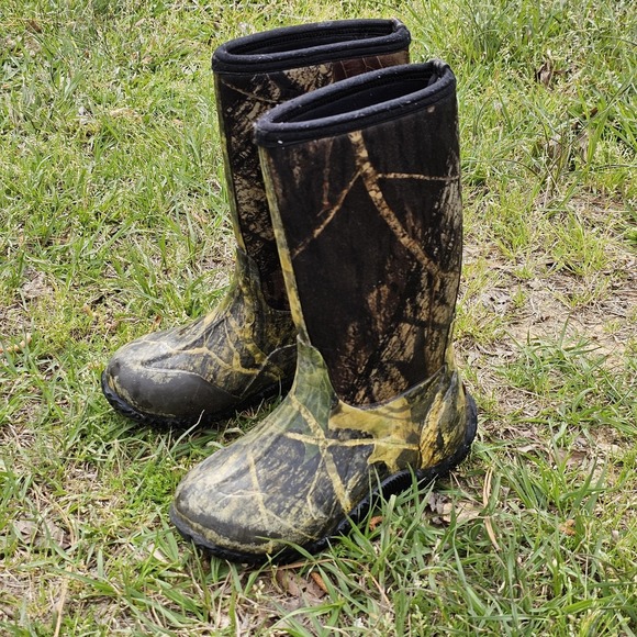 Bogs Other - Bogs Boots Kids Size 1 Camo Classic High Waterproof Rain Winter Outdoor Hunting